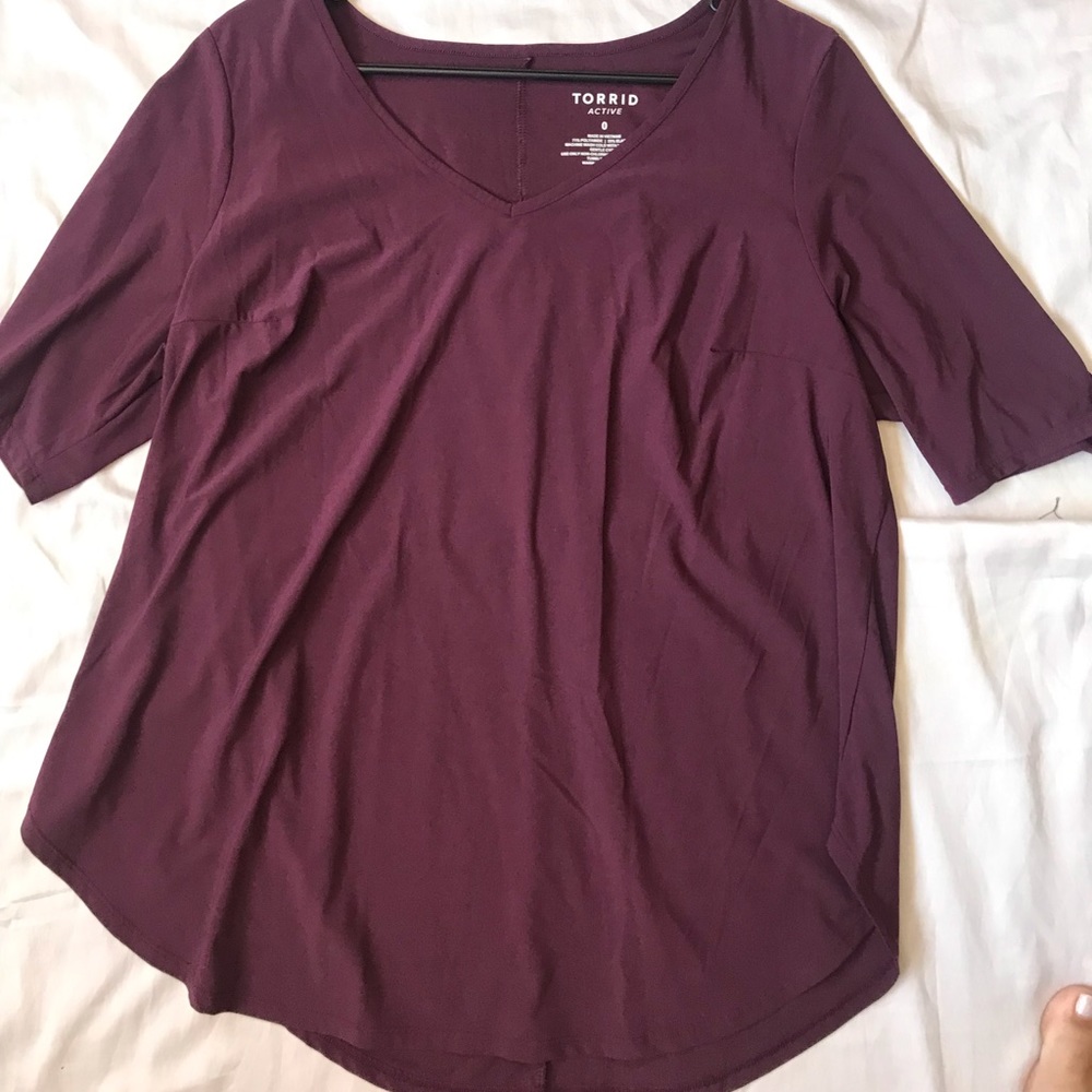 Active wear shirt
